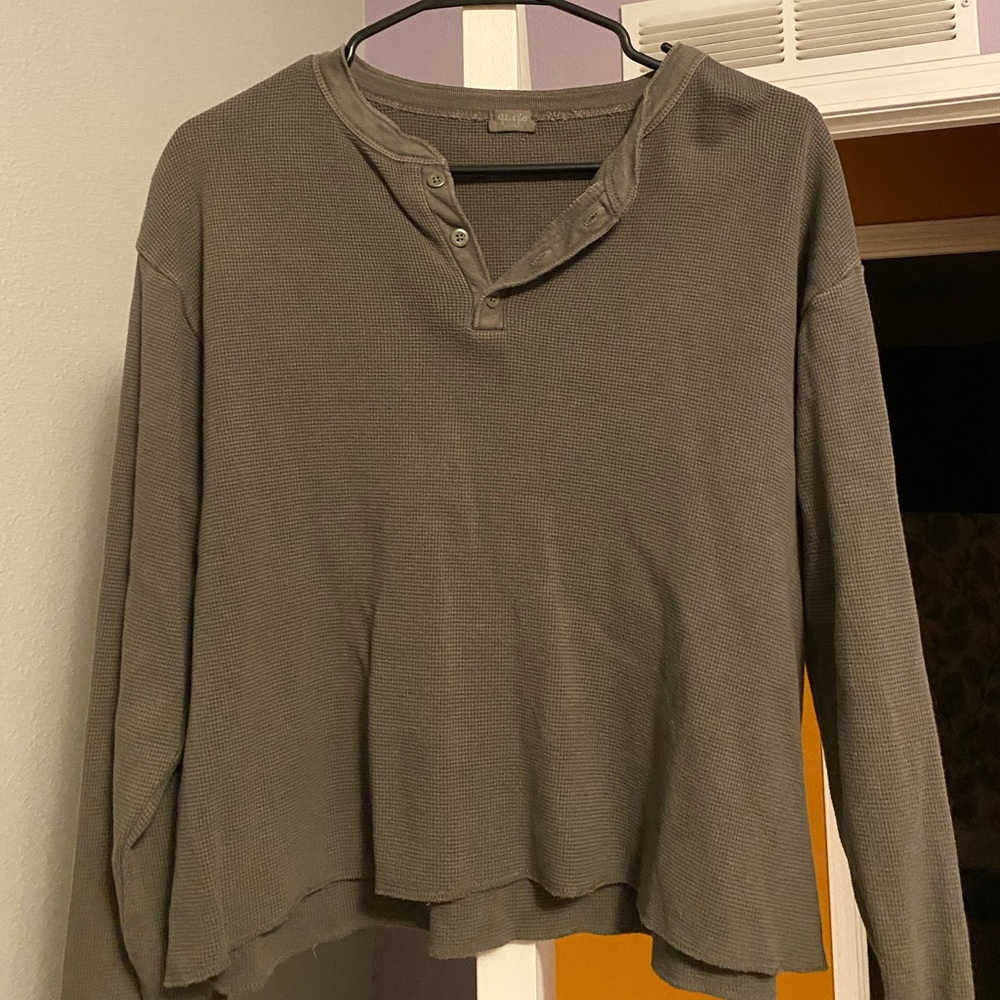 John Galt Cropped green half button up crew neck